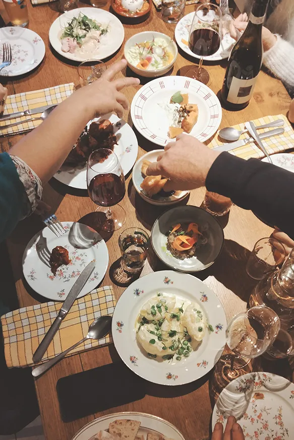 Photographie d'une table du restaurant Chez Mémé
